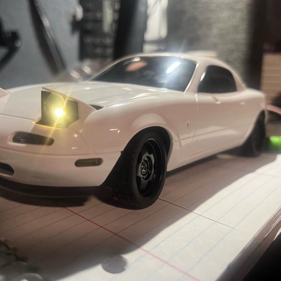 Mazda MX-5 Miata RC Car, 1:18 Scale Ready to Run, Glossy White